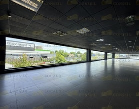 Flex in Nanterre for lease Interior Photo- Image 2 of 11