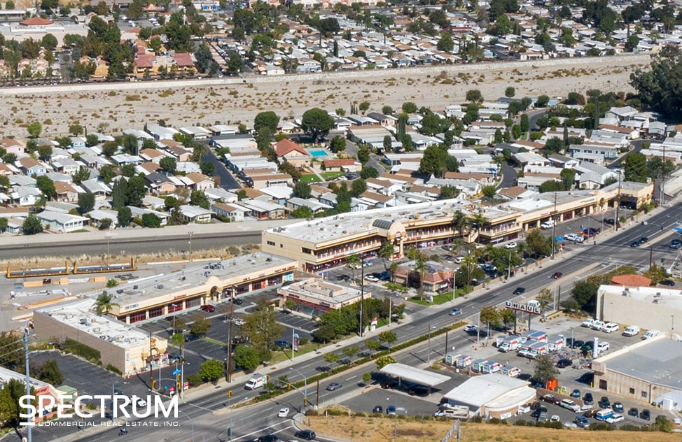 27125-27127 Sierra Hwy, Santa Clarita, CA for lease Building Photo- Image 1 of 12