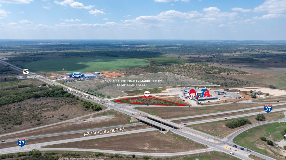 109963 Interstate 37, Pleasanton, TX à vendre - Photo du bâtiment - Image 3 de 11
