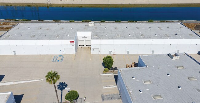 Plus de détails pour 6935-6947 Atlantic Ave, Long Beach, CA - Industriel à louer