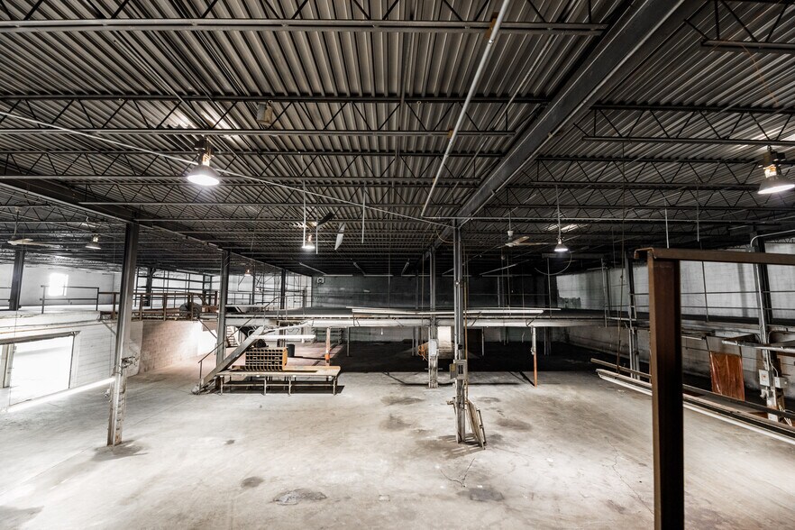 15 Winchester St, Medford, MA for lease - Building Photo - Image 3 of 7