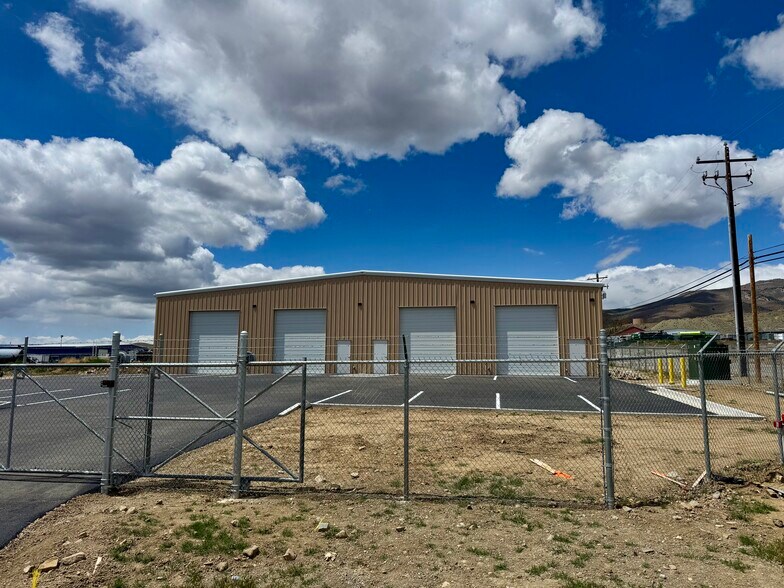99 Miles rd, Mound House, NV for sale - Building Photo - Image 2 of 5