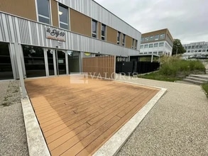 Bureau dans Dardilly à louer Photo du bâtiment- Image 2 de 5