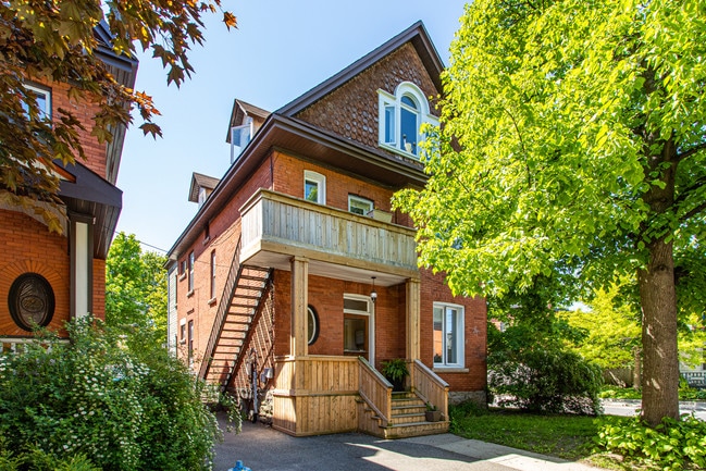 More details for 120 Strathcona Ave, Ottawa, ON - Multifamily for Sale