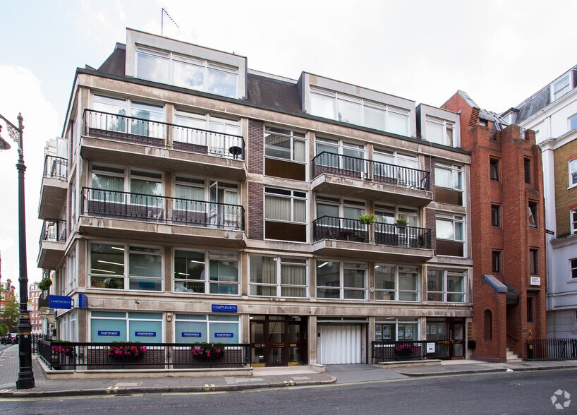 4-6 Deanery St, Londres à louer - Photo du bâtiment - Image 3 de 3