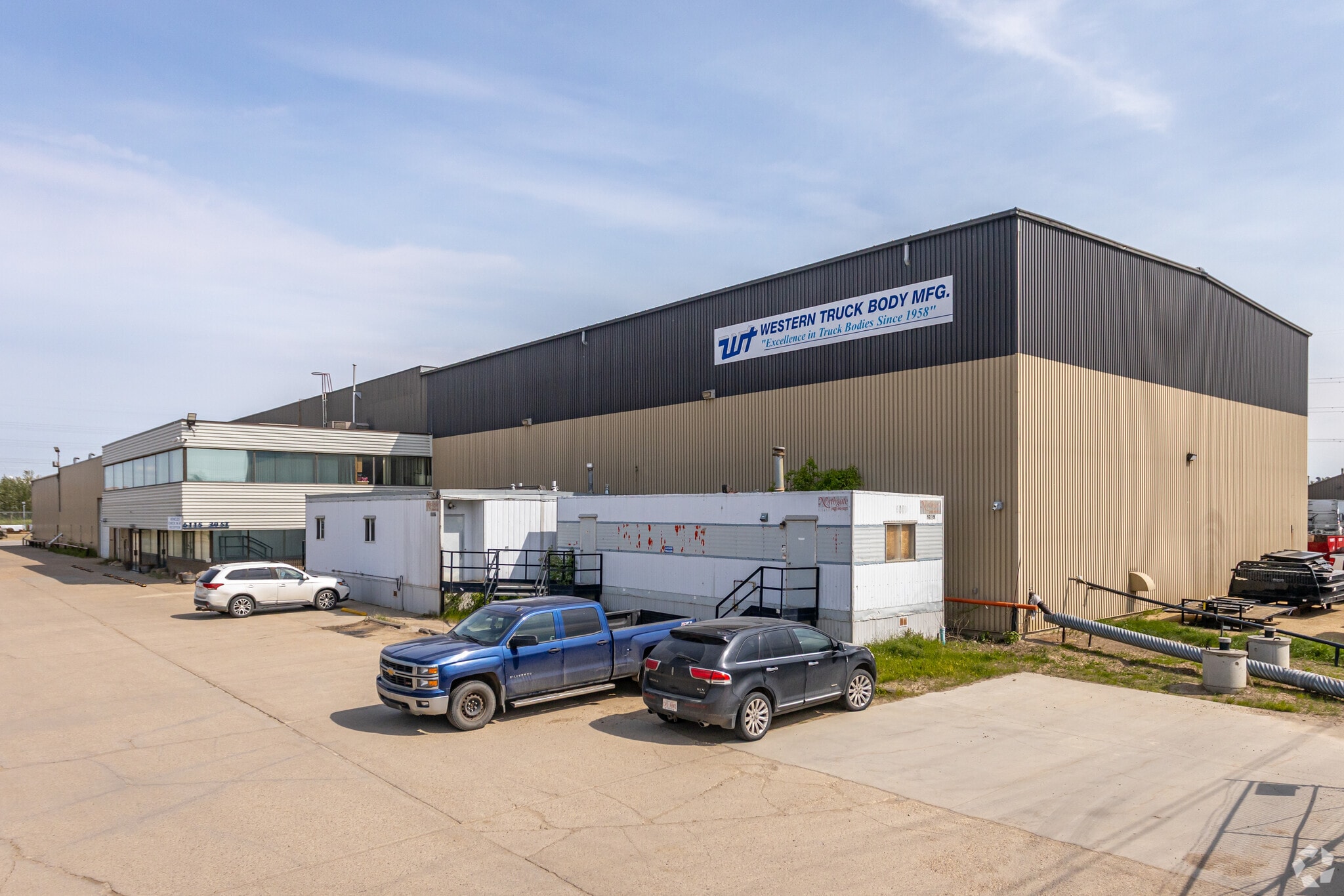 6115 30th St NW, Edmonton, AB for sale Primary Photo- Image 1 of 1