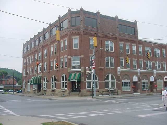 135 E Mahoning St, Punxsutawney, PA for sale Building Photo- Image 1 of 1