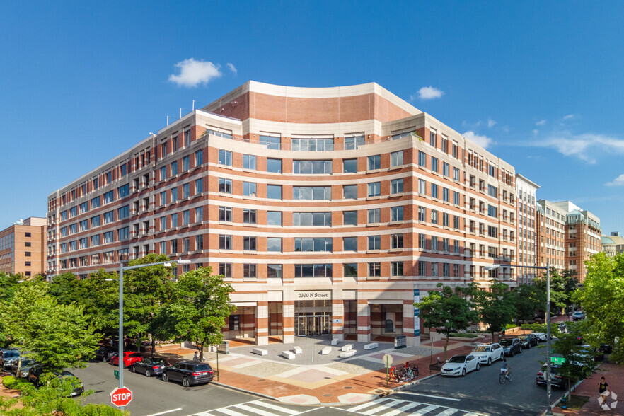 2300 N St NW, Washington, DC à louer - Photo principale - Image 1 de 15