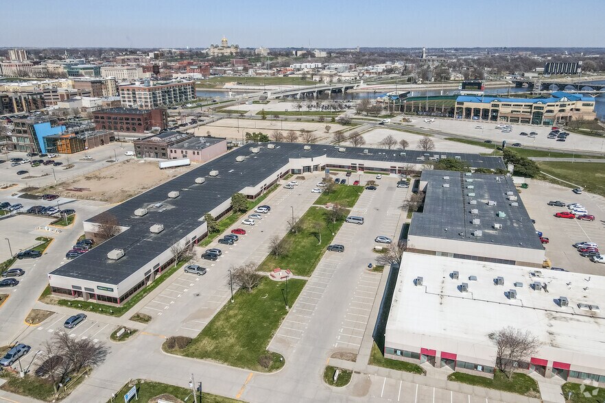 405 SW 5th St, Des Moines, IA à louer - Aérien - Image 2 de 6