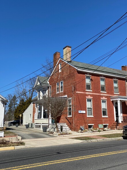 22 S Main St, Allentown, NJ for sale - Primary Photo - Image 1 of 1