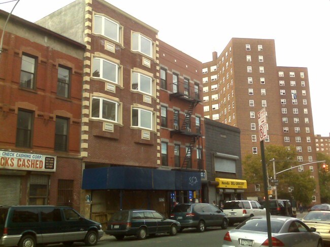Plus de détails pour 651 Courtlandt Ave, Bronx, NY - Multi-résidentiel à vendre