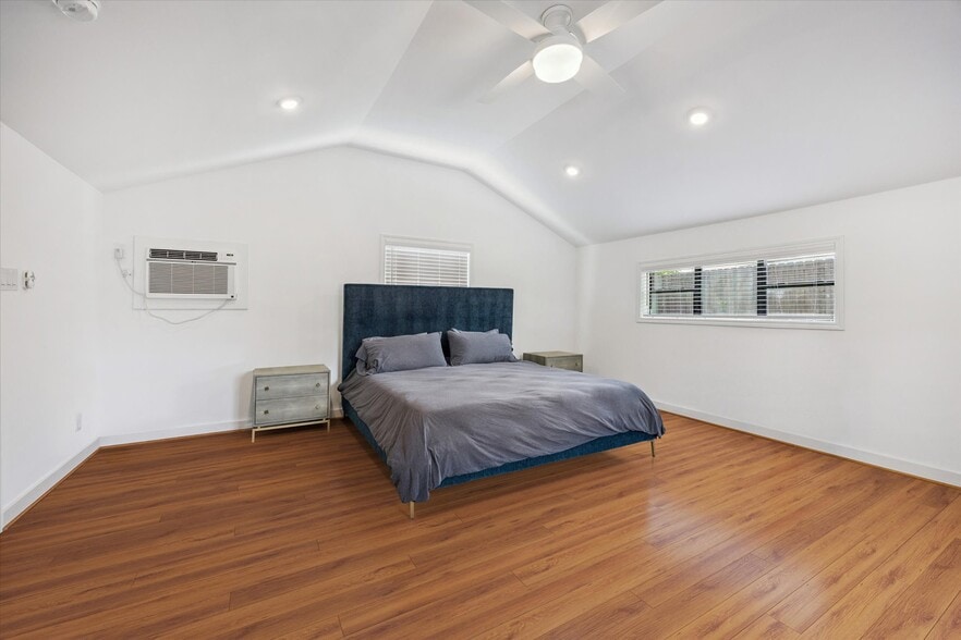 1402 W 14th St, Houston, TX for sale - Interior Photo - Image 3 of 10