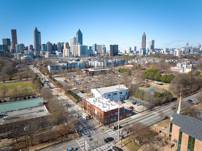454 Irwin St Ne, Atlanta, GA à louer - Photo du bâtiment - Image 3 de 13