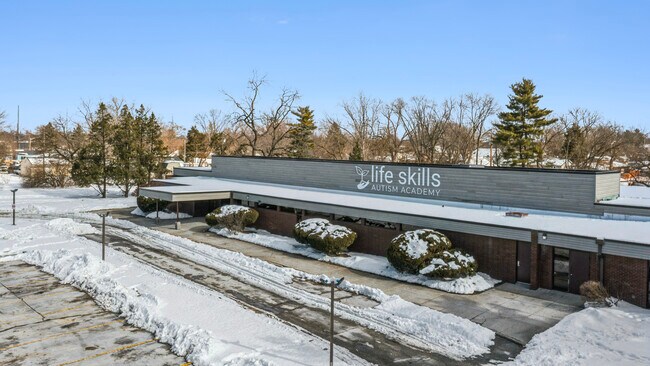 More details for 1315 S Sherman Dr, Indianapolis, IN - Retail for Sale