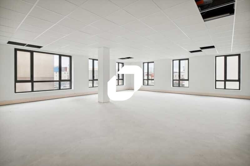 Office in Vénissieux for lease - Interior Photo - Image 3 of 7