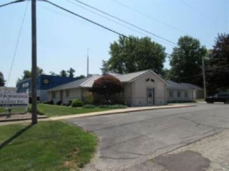 800 S Detroit St, Lagrange, IN à vendre - Photo principale - Image 1 de 1