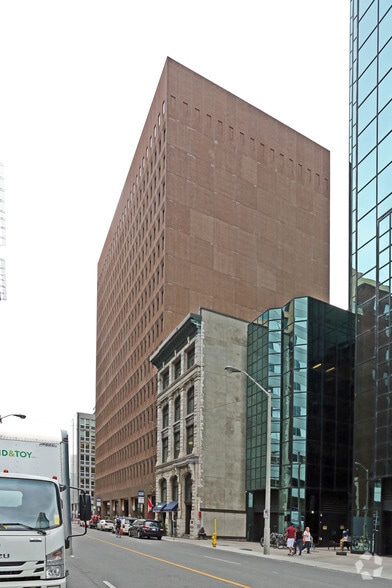 60 Queen St, Ottawa, ON à louer - Photo du bâtiment - Image 1 de 7