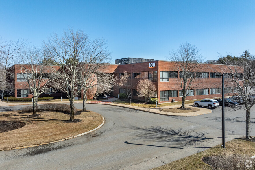 100 Nickerson Rd, Marlborough, MA à vendre - Photo principale - Image 1 de 1