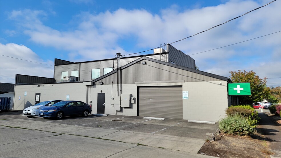 1310-1330 12th St SE, Salem, OR for lease - Building Photo - Image 3 of 18