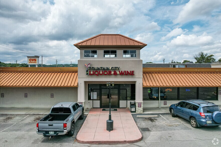 4860-4874 N Broadway St, Knoxville, TN à louer - Photo du bâtiment - Image 1 de 6