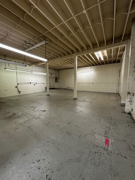 390 Manhattan Ave, Grover Beach, CA for lease - Interior Photo - Image 2 of 6