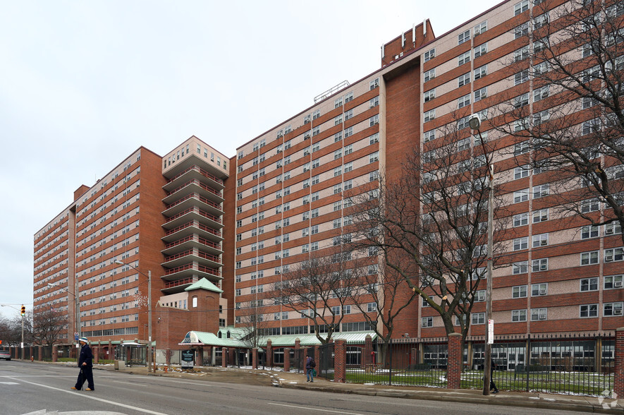 1795 W 25th St, Cleveland, OH for sale - Primary Photo - Image 1 of 1