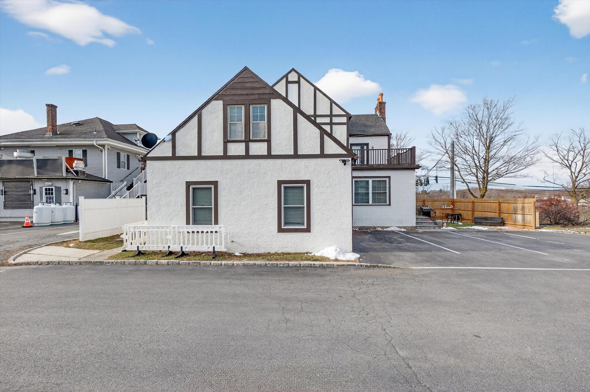 2002 E Main St, Mohegan Lake, NY for sale Building Photo- Image 1 of 20