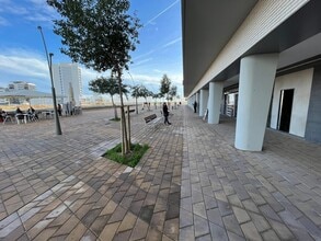 Retail in Badalona, Barcelona for lease Interior Photo- Image 2 of 7