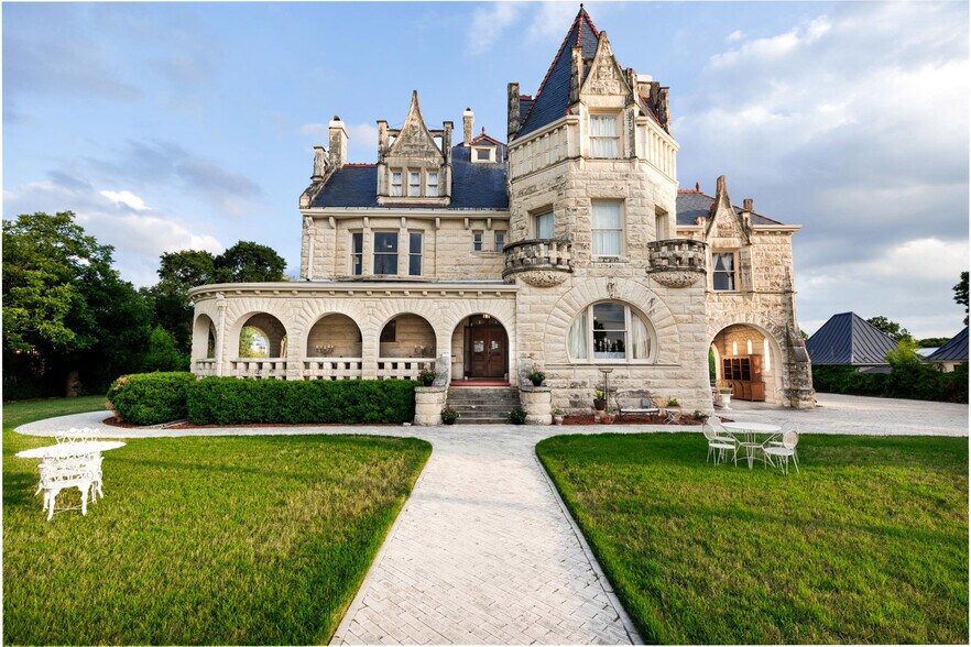 950 E Grayson St, San Antonio, TX à vendre - Photo du bâtiment - Image 2 de 31