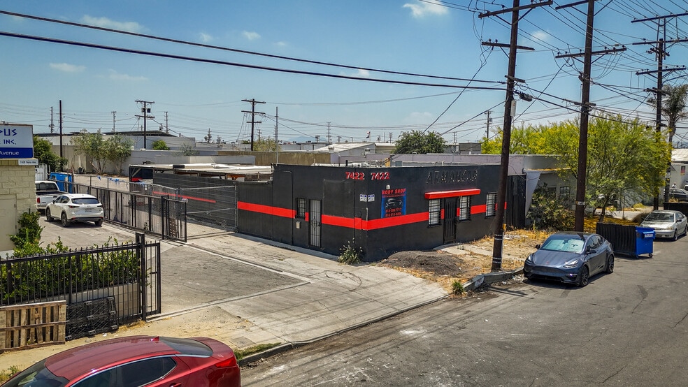 7422 Varna Ave, North Hollywood, CA for sale - Building Photo - Image 2 of 8