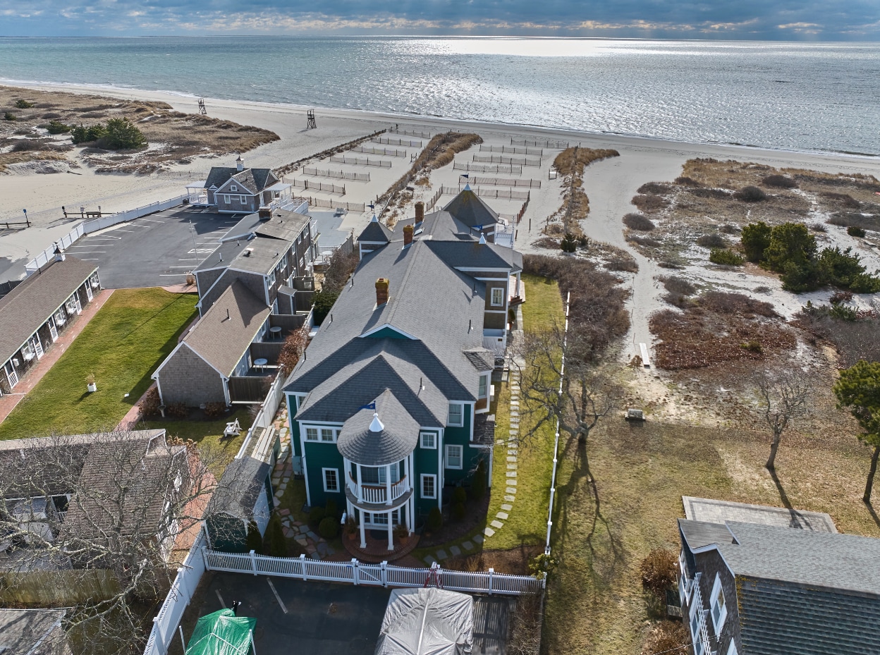 4 Braddock Ln, Harwich Port, MA à vendre Photo principale- Image 1 de 6