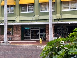 2247-2287 1st St, Fort Myers, FL à louer Photo du bâtiment- Image 2 de 4