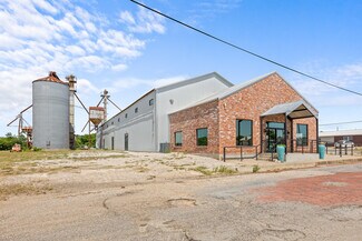 Plus de détails pour 151 5th St st, Honey Grove, TX - Flex à vendre