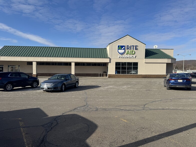 197 Conklin Ave PACKAGE portfolio of 3 properties for sale on LoopNet.ca - Building Photo - Image 2 of 53