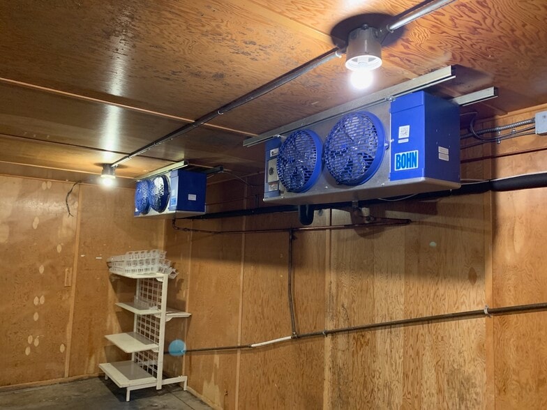 15404 Union Ave SW, Lakewood, WA for lease - Interior Photo - Image 3 of 8