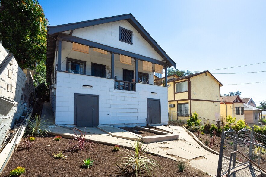 534 Casanova St, Los Angeles, CA à vendre - Photo du bâtiment - Image 3 de 31