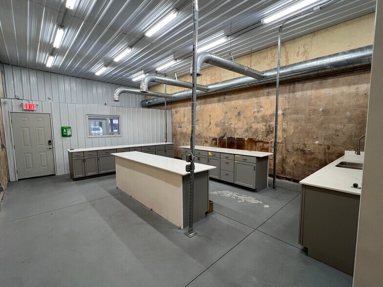 133-135 N Lee St, Fort Gibson, OK à louer - Photo du bâtiment - Image 2 de 10