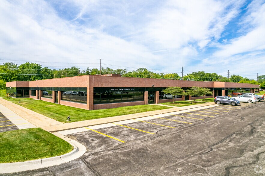7600 Office Plaza Dr S, West Des Moines, IA à louer - Photo du bâtiment - Image 2 de 8