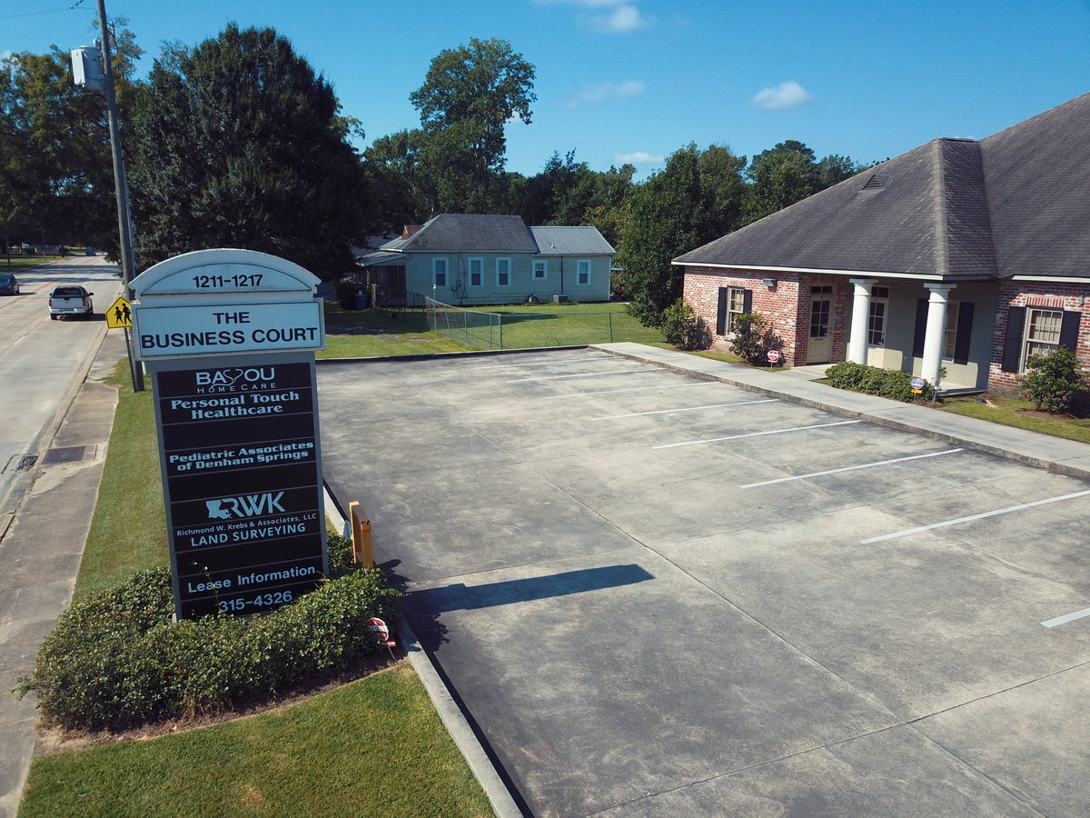 1211 N Range Ave, Denham Springs, LA à vendre Photo du bâtiment- Image 1 de 1