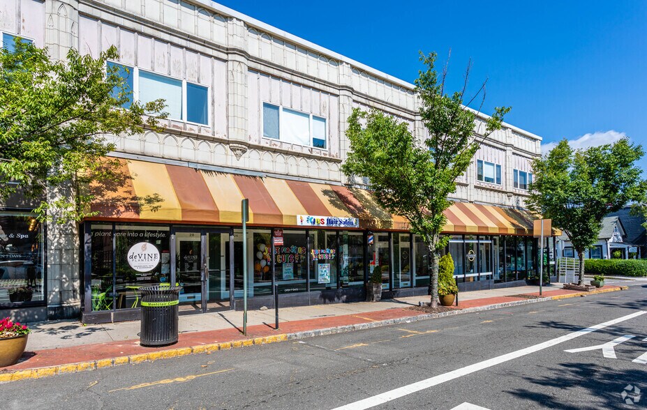 22 S Fullerton Ave, Montclair, NJ à louer - Photo du bâtiment - Image 1 de 14