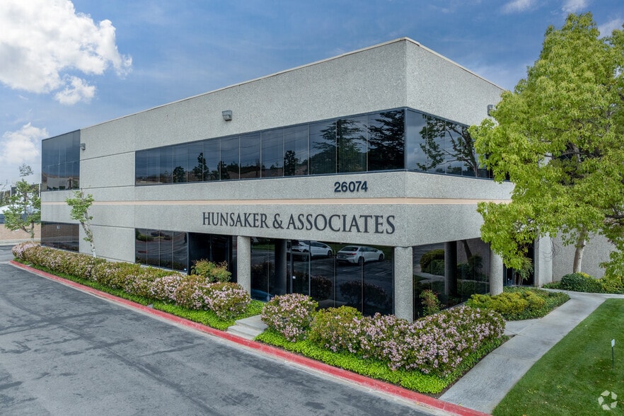 26074 Avenue Hall, Valencia, CA for lease - Building Photo - Image 1 of 7