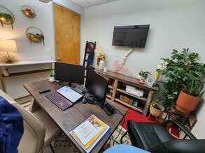 1880 W Oak Pky, Marietta, GA à louer Photo intérieure- Image 2 de 12