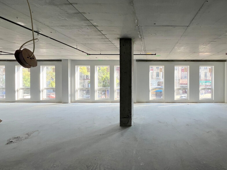 2067 Fulton st, Brooklyn, NY for lease - Interior Photo - Image 3 of 5