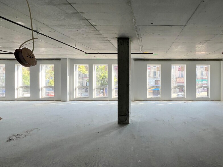 2067 Fulton st, Brooklyn, NY à louer - Photo intérieure - Image 3 de 5