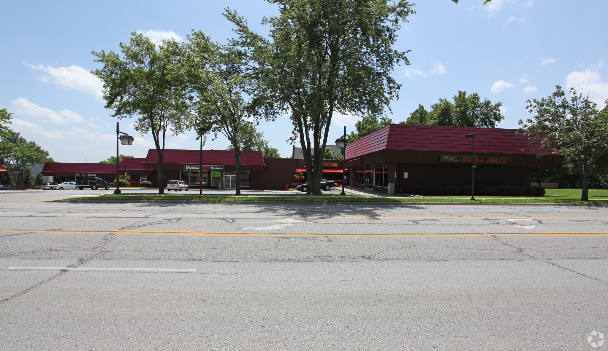 1200-1220 Brooklyn Ave, Kansas City, MO for lease Primary Photo- Image 1 of 3