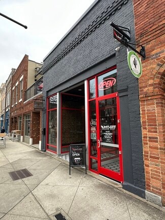 Plus de détails pour 127 N Spring St, Spartanburg, SC - Commerce de détail à louer