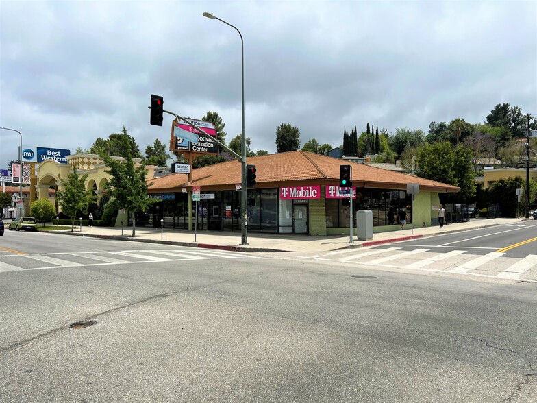 21838-21844 Ventura Blvd, Woodland Hills, CA for sale - Building Photo - Image 1 of 1