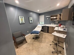 600 Heritage Dr, Jupiter, FL for lease Interior Photo- Image 2 of 17