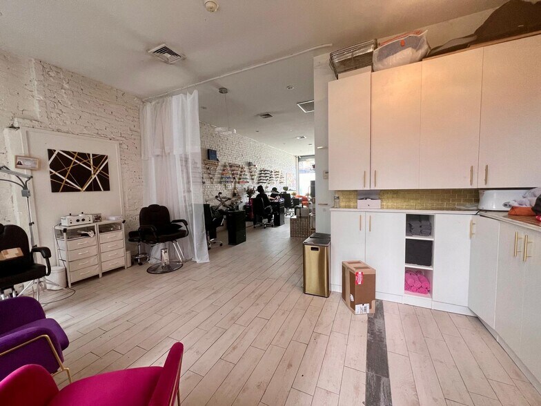 1158 Bedford Ave, Brooklyn, NY à louer - Photo du bâtiment - Image 2 de 19