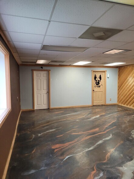 730 N Glenn Rd, Casper, WY à louer - Photo intérieure - Image 3 de 8